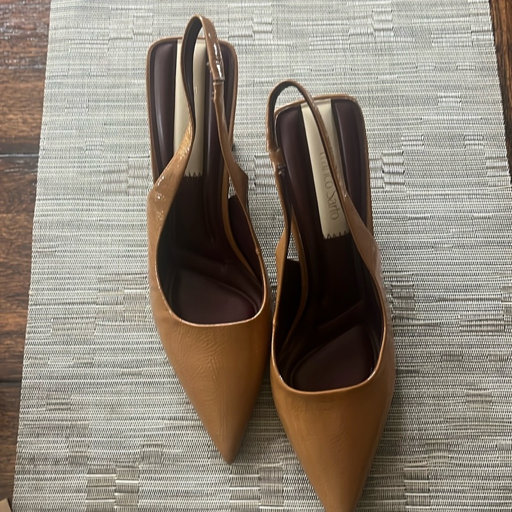 A new women formal shoes